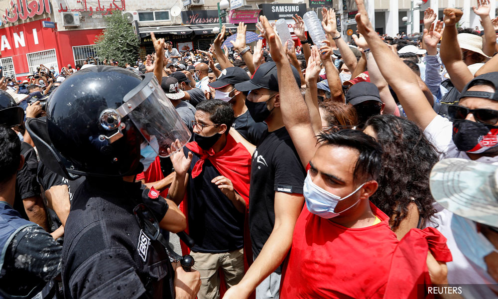 Agama dan politik dalam demokrasi kontemporari